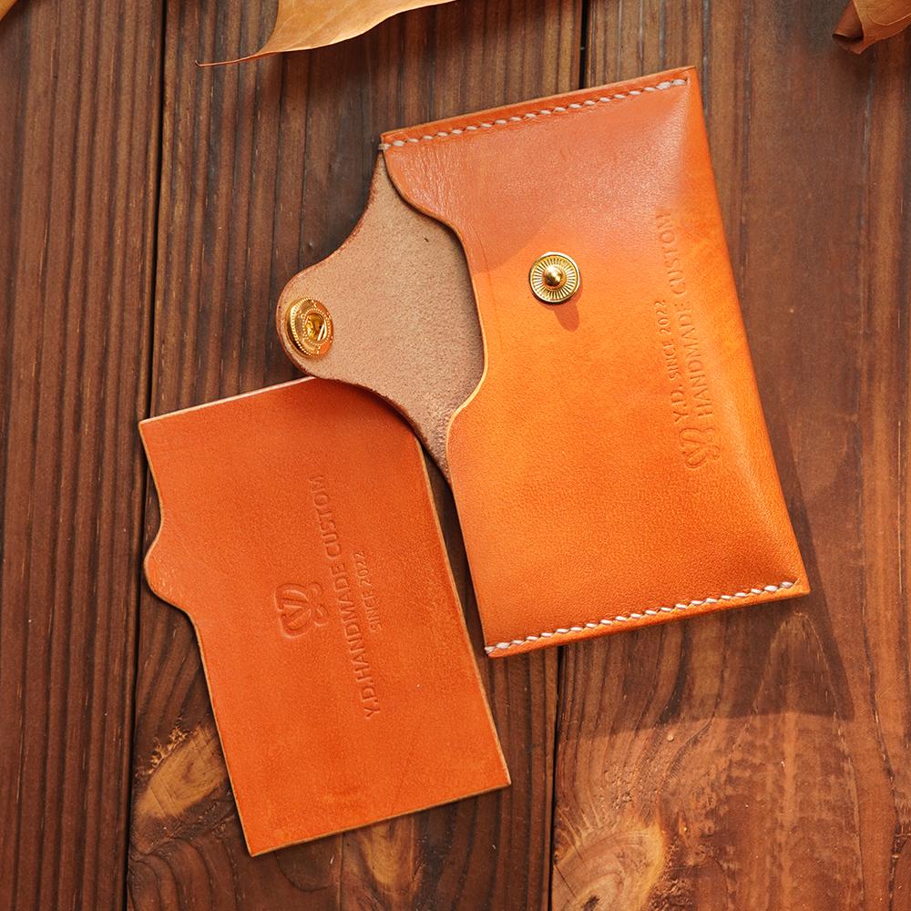 Handcrafted Italian Leather Envelope Card Case | Original Dual-Tone Business Card & Coin Organizer